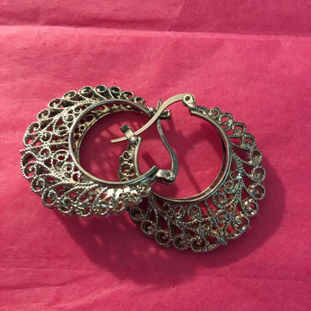 Detailed Hoop Earrings